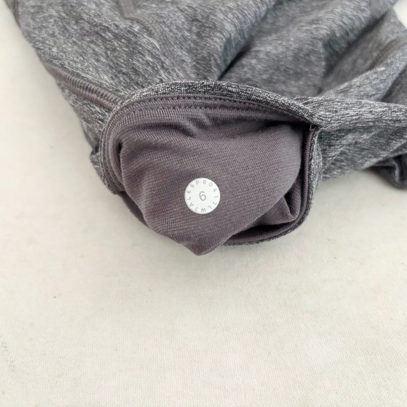 Lululemon Tied To It Bike Short 3.5" - Picture 3 of 4